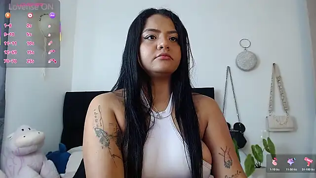 Camila Torresss online show from 11/06/25, 07:51