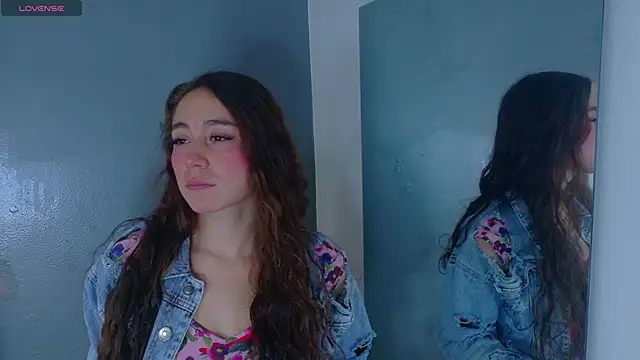 MyApril   online show from 11/06/25, 11:25