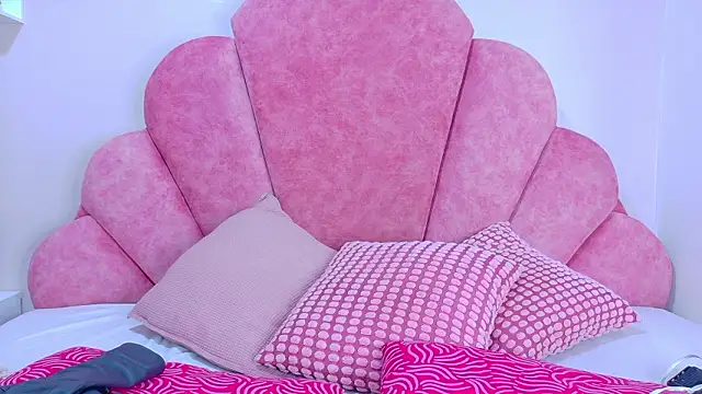 MyApril   online show from 02/07/26, 11:51