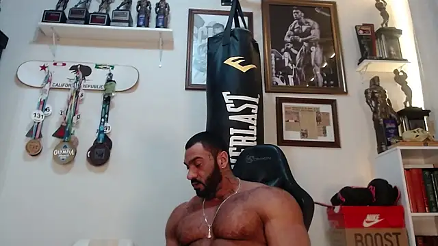 henryhadesflirt online show from 04/08/26, 10:44