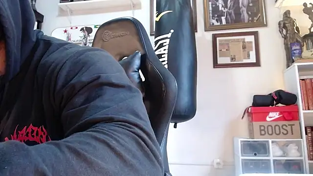 henryhadesflirt online show from 04/10/26, 10:33