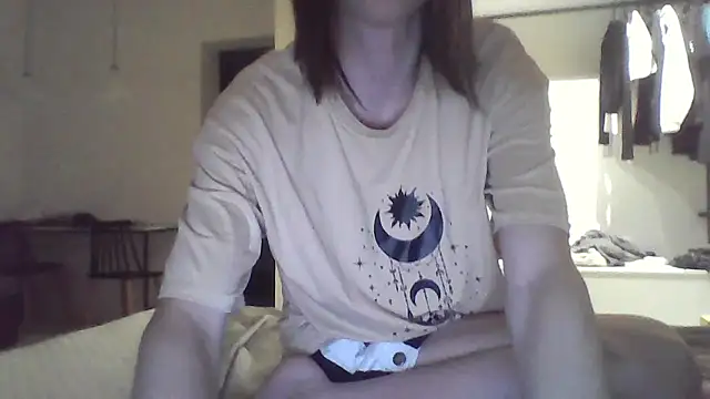 Snapshot of Luna_Samosienko chatting on 09/25/25, 06:25 Luna Samosienko online show from 09/25/25, 06:25