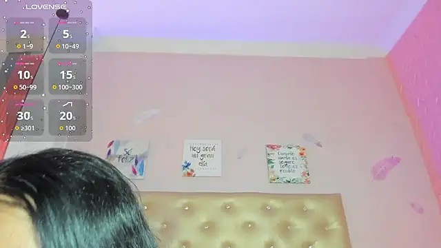 Snapshot of _jade_01 chatting on 11/08/25, 12:31 jade 01 online show from 11/08/25, 12:31