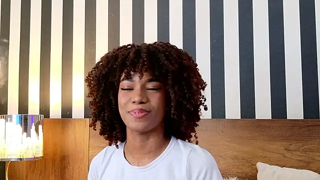 Stellaciel  online show from 10/28/25, 10:09