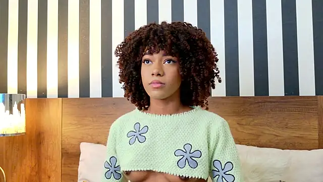 Stellaciel  online show from 10/22/25, 10:41