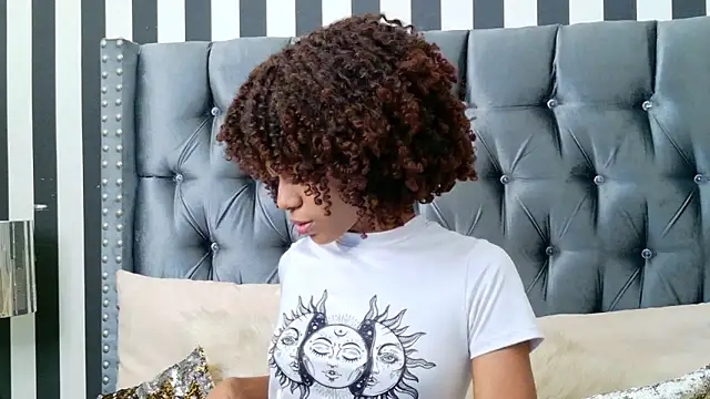 Stellaciel  online show from 12/16/25, 11:09