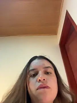 Snapshot of Aphrill chatting on 01/08/26, 08:15 Aphrill online show from 01/08/26, 08:15