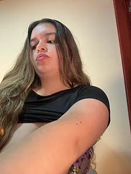 Aphrill online show from 12/17/25, 08:25