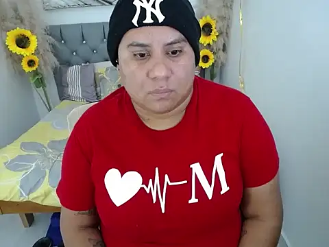 hotlesby valery online show from 10/28/25, 12:15