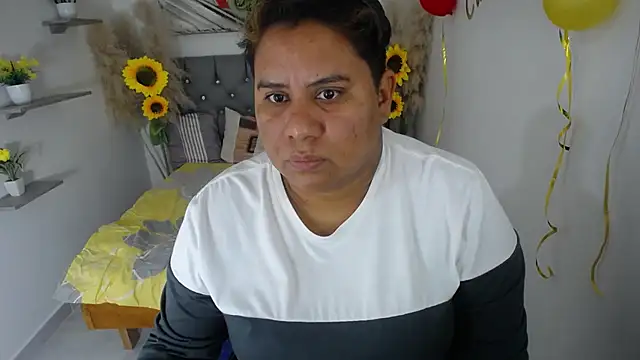 hotlesby valery online show from 09/29/25, 12:33