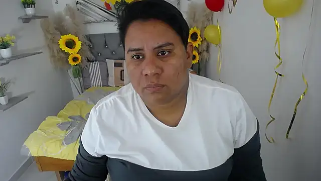 hotlesby valery online show from 09/26/25, 12:23