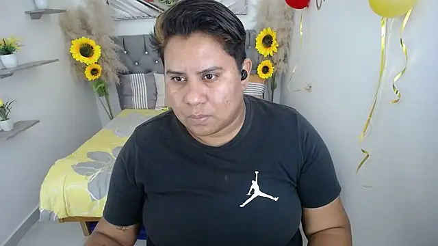 hotlesby valery online show from 10/09/25, 06:52