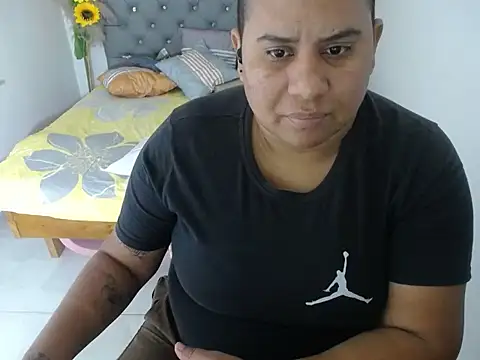 hotlesby valery online show from 02/12/26, 11:54