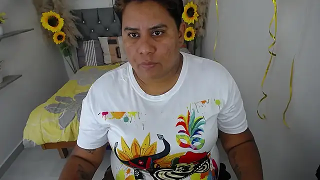 hotlesby valery online show from 09/30/25, 12:22