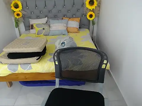 hotlesby valery online show from 11/27/25, 08:09