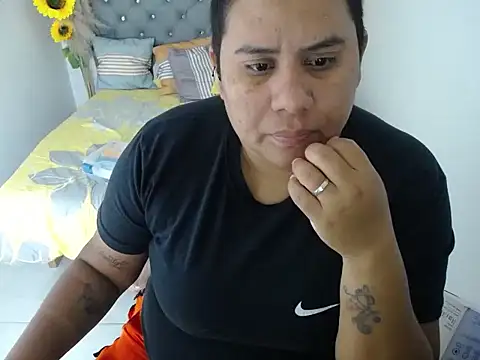 hotlesby valery online show from 03/10/26, 12:09