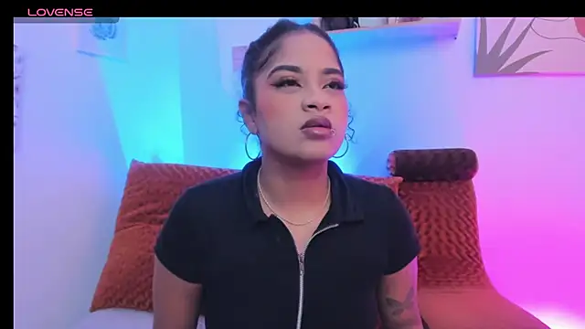 camilafoox7 online show from 01/13/26, 04:05