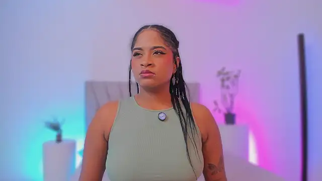 camilafoox7 online show from 03/15/26, 04:47