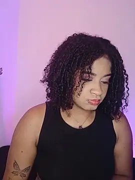 Snapshot of camilafoox7 chatting on 10/11/25, 01:01 camilafoox7 online show from 10/11/25, 01:01