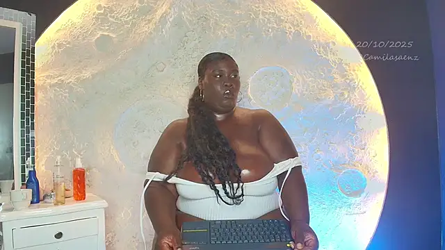 CarolinaGomez  online show from 10/21/25, 07:35