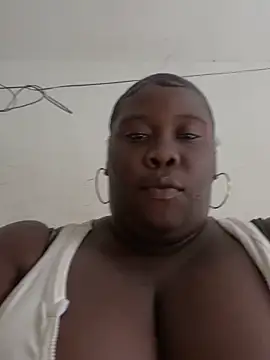 CarolinaGomez  online show from 11/18/25, 03:04