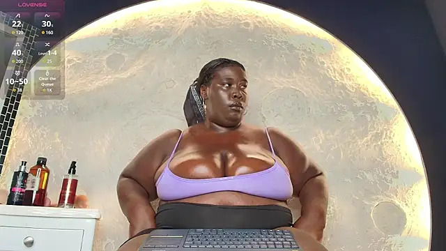 CarolinaGomez  online show from 11/10/25, 07:30