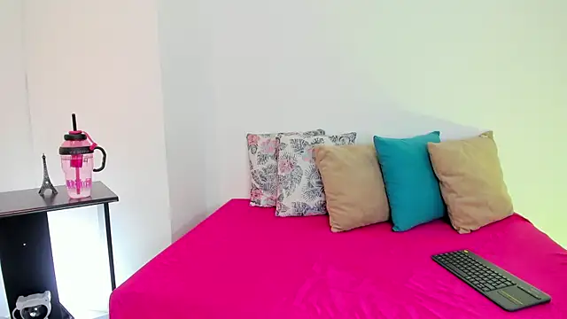 SaraGuzmann online show from 03/20/26, 07:48