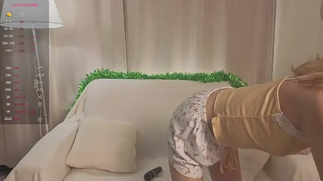 blooming rosee online show from 01/08/26, 04:57