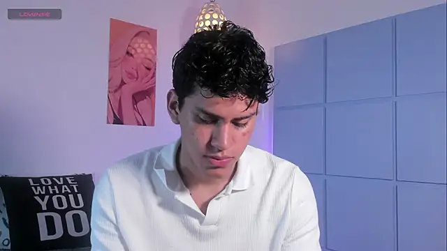 NicoGreys online show from 10/03/25, 05:53