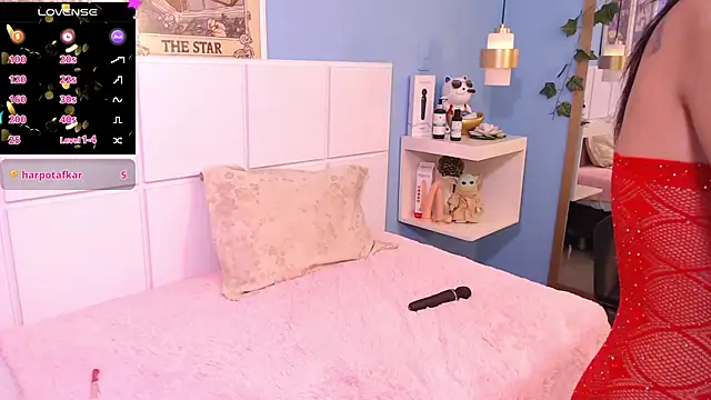 PenelopeBond online show from 10/30/25, 01:59