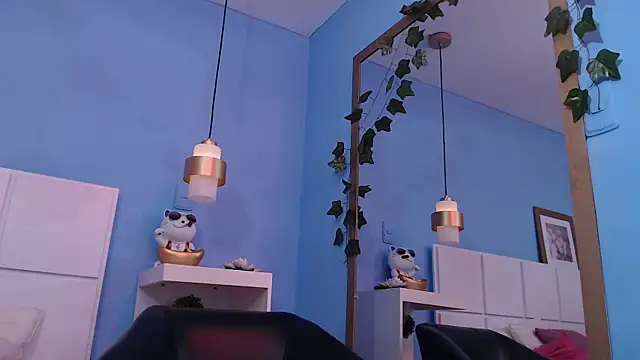 PenelopeBond online show from 10/11/25, 01:01