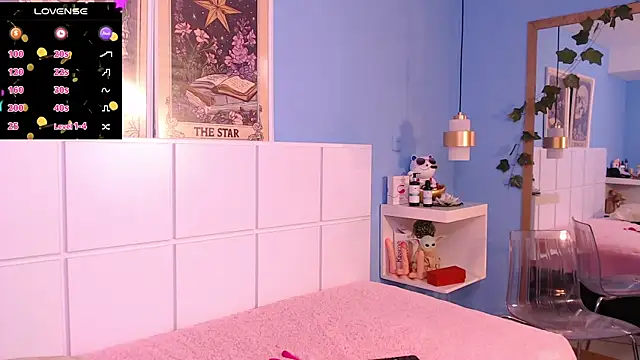 PenelopeBond online show from 11/07/25, 01:59