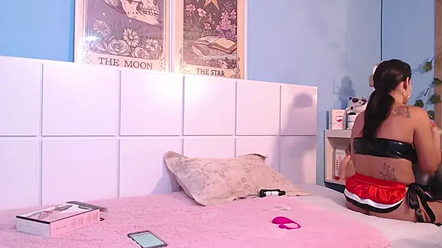 PenelopeBond online show from 11/01/25, 02:00