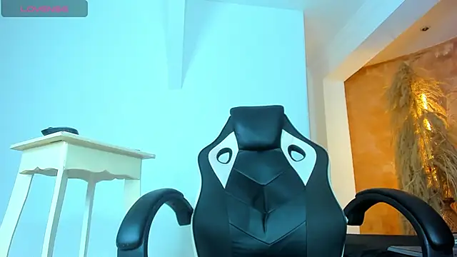 ZOE ROSE4 online show from 09/27/25, 07:31