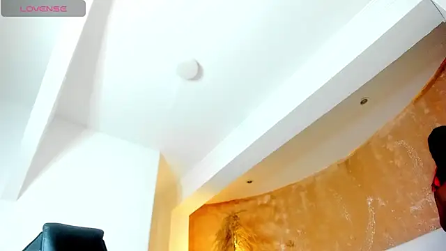 ZOE ROSE4 online show from 09/21/25, 07:52