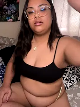 kiaradanielaxx online show from 12/19/25, 06:21