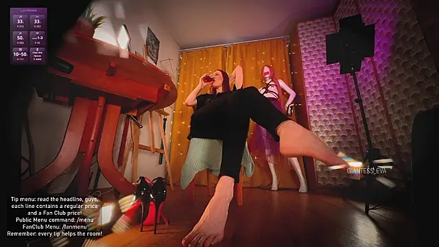 Giantess Eva online show from 03/04/26, 09:55