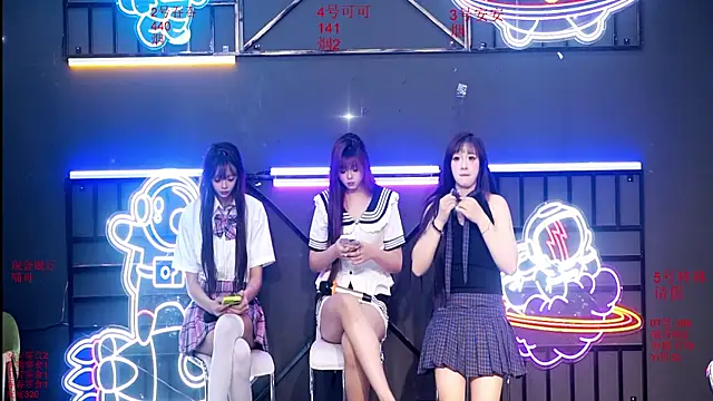 Snapshot of Shinygirls_777 chatting on 09/28/25, 12:39 Shinygirls 777 online show from 09/28/25, 12:39