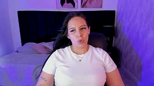 camiladuke7 online show from 10/04/25, 07:37