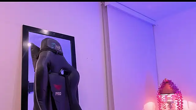 Rouse Monroe online show from 09/24/25, 03:57