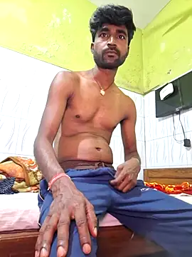 kkshan0923 online show from 02/24/26, 11:11