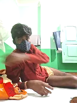 Snapshot of kkshan0923 chatting on 10/14/25, 05:13 kkshan0923 online show from 10/14/25, 05:13