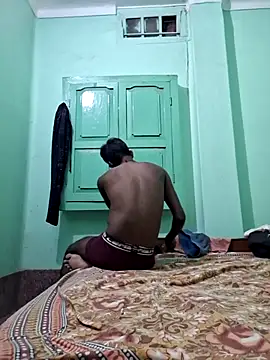 Snapshot of kkshan0923 chatting on 09/22/25, 10:21 kkshan0923 online show from 09/22/25, 10:21