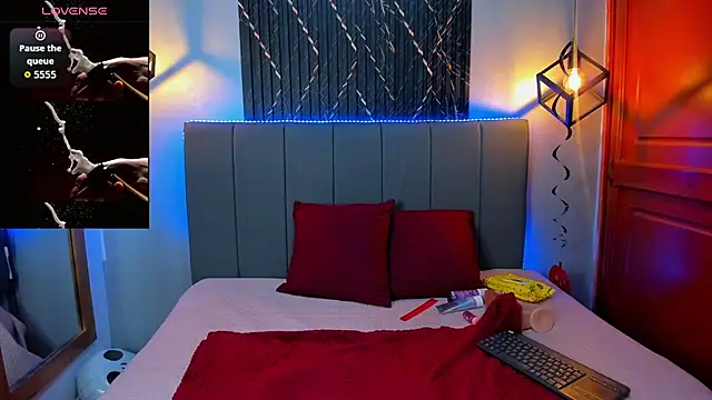 SophieSweet88 online show from 11/05/25, 03:09