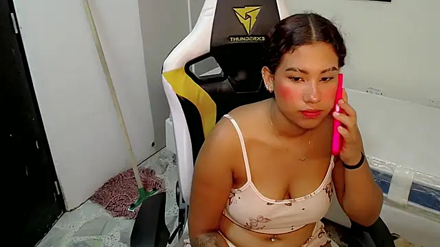 Snapshot of La_tokisha chatting on 10/11/25, 12:33 La tokisha online show from 10/11/25, 12:33