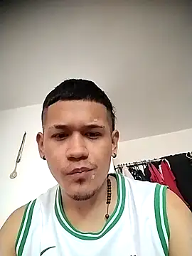 Snapshot of Mohamedxxx13 chatting on 10/01/25, 03:38 Mohamedxxx13 online show from 10/01/25, 03:38