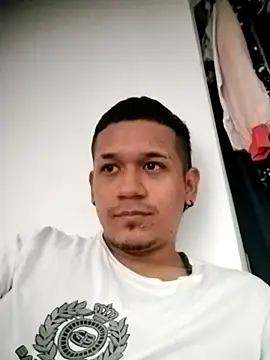 Snapshot of Mohamedxxx13 chatting on 10/07/25, 05:47 Mohamedxxx13 online show from 10/07/25, 05:47