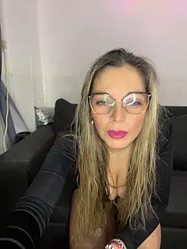 julietacollins11 online show from 09/26/25, 04:08