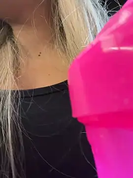 Valeriacris online show from 05/14/26, 12:57