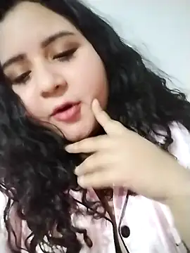 Snapshot of Carolceleste24 chatting on 10/28/25, 06:12 Carolceleste24 online show from 10/28/25, 06:12